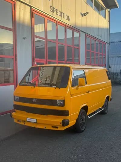 VW T3 Camper Yellow-Pearl — Classique culte des années 1980, diesel économique — exterior view