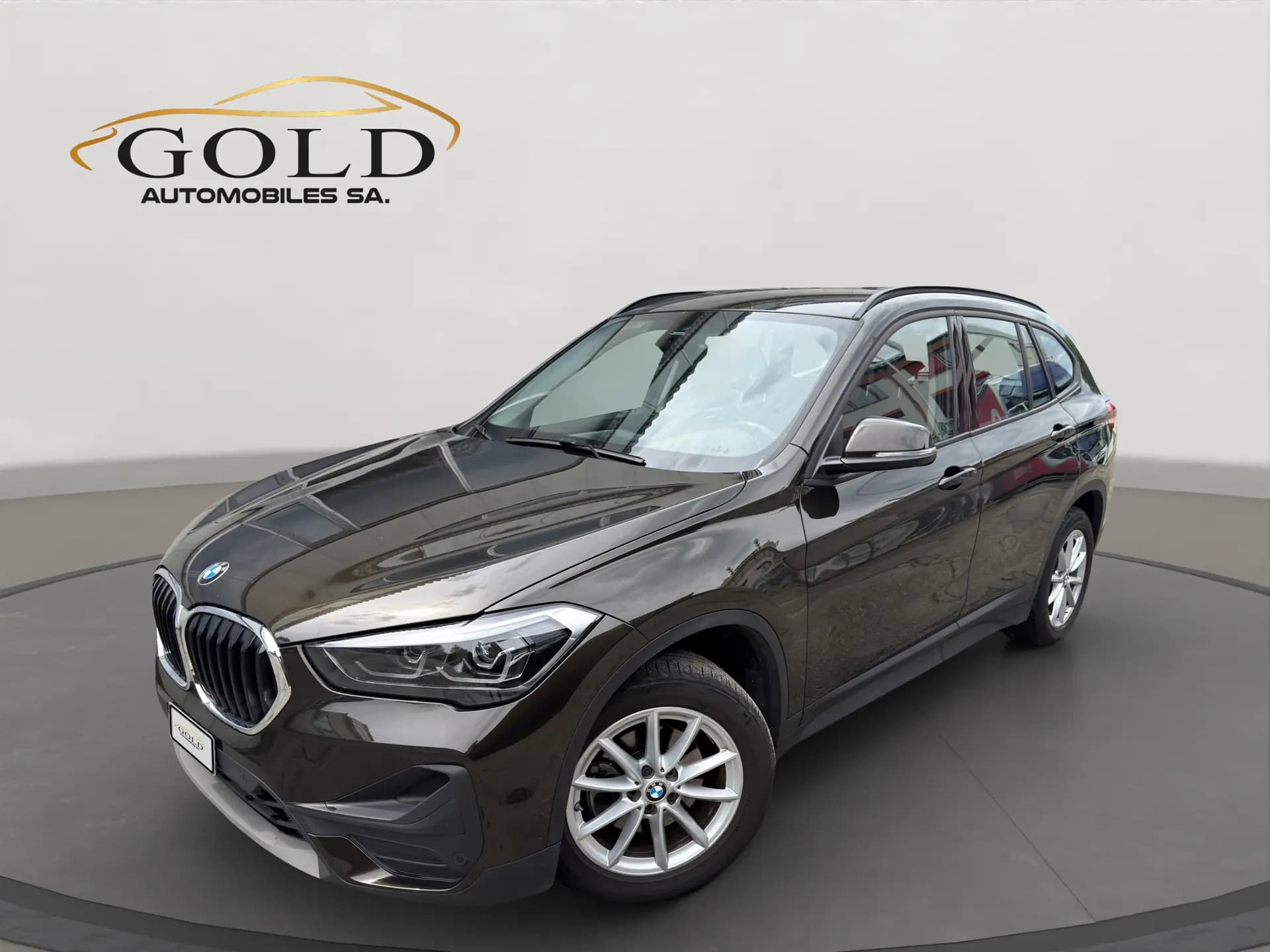 BMW X1 xDrive 18d Essential Edition — SUV compact diesel, un seul propriétaire, expertise complète