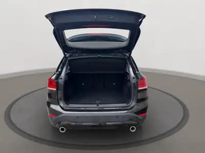 BMW X1 xDrive 18d Essential Edition — SUV compact diesel, un seul propriétaire, expertise complète — Thumbnail 15