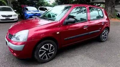 Renault Clio 1.2 16V — Citadine fiable des années 2000, sans accident — rear view