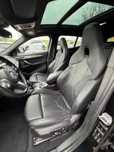 BMW X2 M35i Steptronic — Coupé-SUV sportif, 306 ch et transmission intégrale — interior