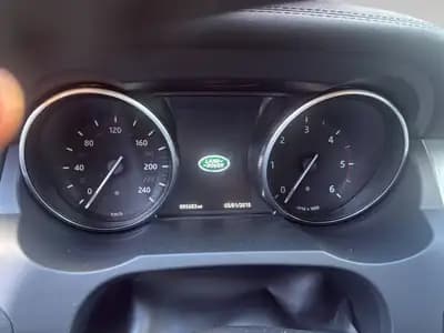 Range Rover Evoque 2.0 TD4 Pure — SUV compact premium diesel, très bon état expertise — Miniature 15