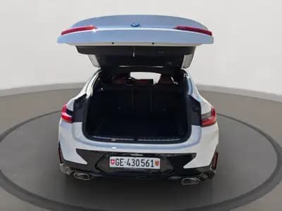 BMW X4 xDrive 48V 20i M Sport — SUV coupé performant, hybride léger et très entretenu — Thumbnail 14