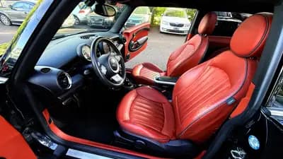 MINI Cabrio Cooper S — Cabriolet sportif emblématique, 175 ch et design iconique — Thumbnail 9