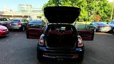 MINI Cabrio Cooper S — Cabriolet sportif emblématique, 175 ch et design iconique — Thumbnail 7
