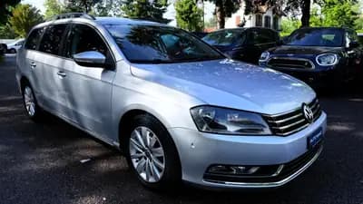 VW Passat Variant 1.8 TSI Highline — Monospace familial fiable, sans accident — side view