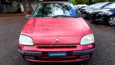 Renault Clio 1.2 1997 — Citadine iconique, moteur fiable et économique — Außenansicht