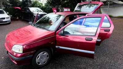 Renault Clio 1.2 1997 — Citadine iconique, moteur fiable et économique — Miniatur 10