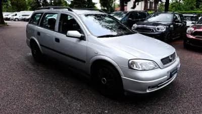 Opel Astra Caravan 1.8i 16V — Familiale spacieuse, moteur fiable et sans sinistre — Seitenansicht
