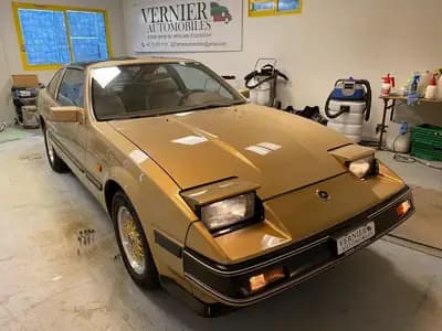 Nissan 300 ZX T — Coupé sportif des années 80, moteur 3.0L turbo et bas kilométrage — vista posteriore