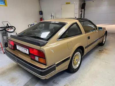 Nissan 300 ZX T — Coupé sportif des années 80, moteur 3.0L turbo et bas kilométrage — cruscotto