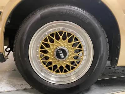 Nissan 300 ZX T — Coupé sportif des années 80, moteur 3.0L turbo et bas kilométrage — Miniatura 7