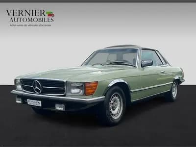 Mercedes-Benz SLC 350 — Coupé sportif de légende, véhicule vétéran suisse certifié — Seitenansicht