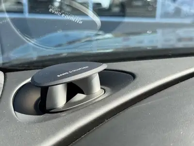 Genesis G90 — tableau de bord