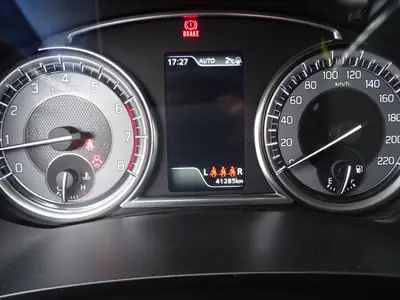 Suzuki Vitara — Miniature 11