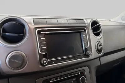 Volkswagen Amarok — Miniature 10