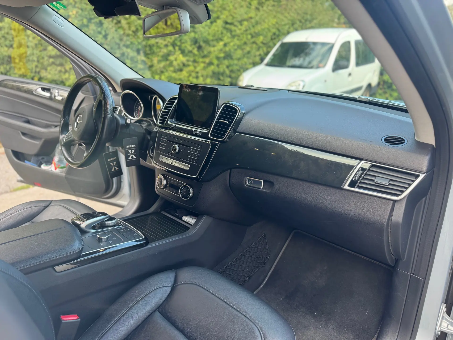 Mercedes-Benz GLE 2016 occasion Lancy — 4