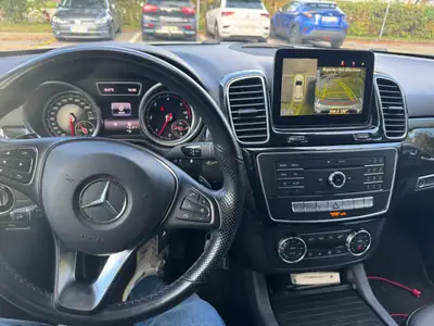 Mercedes-Benz GLE 350 d 4Matic 9G-Tronic — tableau de bord