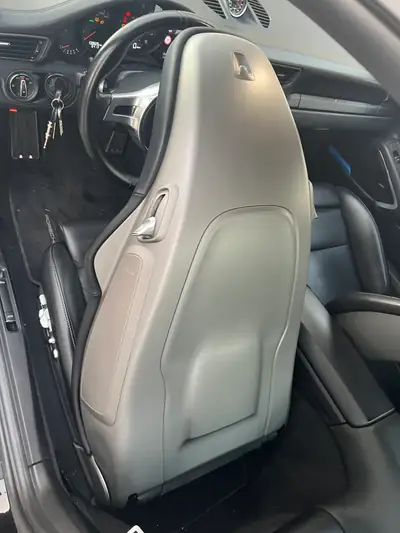 Porsche 911 991.1 Carrera 4 GTS — Miniature 11