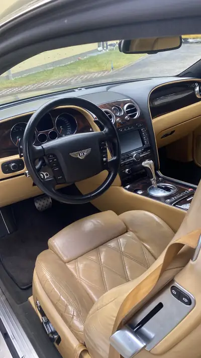 Bentley Continental GT — tableau de bord
