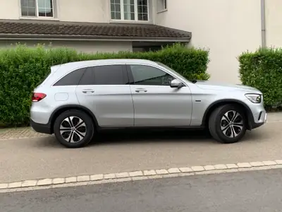 Mercedes-Benz GLC 300e 4-Matic Plug-in-Hybrid — dashboard