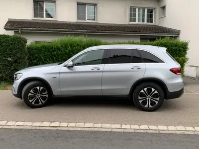 Mercedes-Benz GLC 300e 4-Matic Plug-in-Hybrid — Thumbnail 8