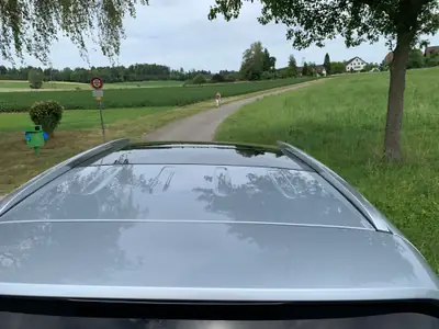 Mercedes-Benz GLC 300e 4-Matic Plug-in-Hybrid — Thumbnail 12