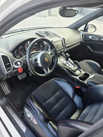 Porsche Cayenne GTS — Thumbnail 11