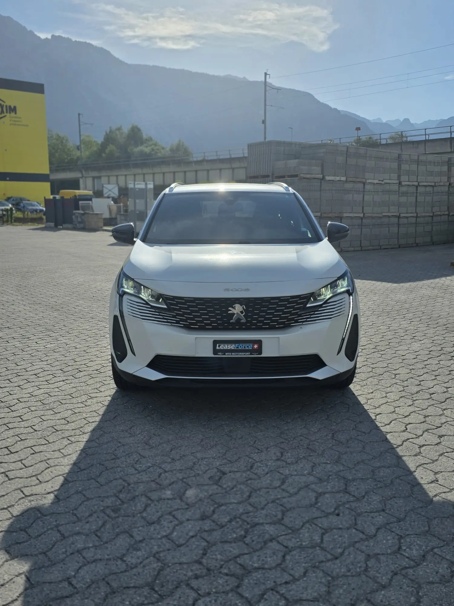 Peugeot 5008 2023 occasion Monthey — 3