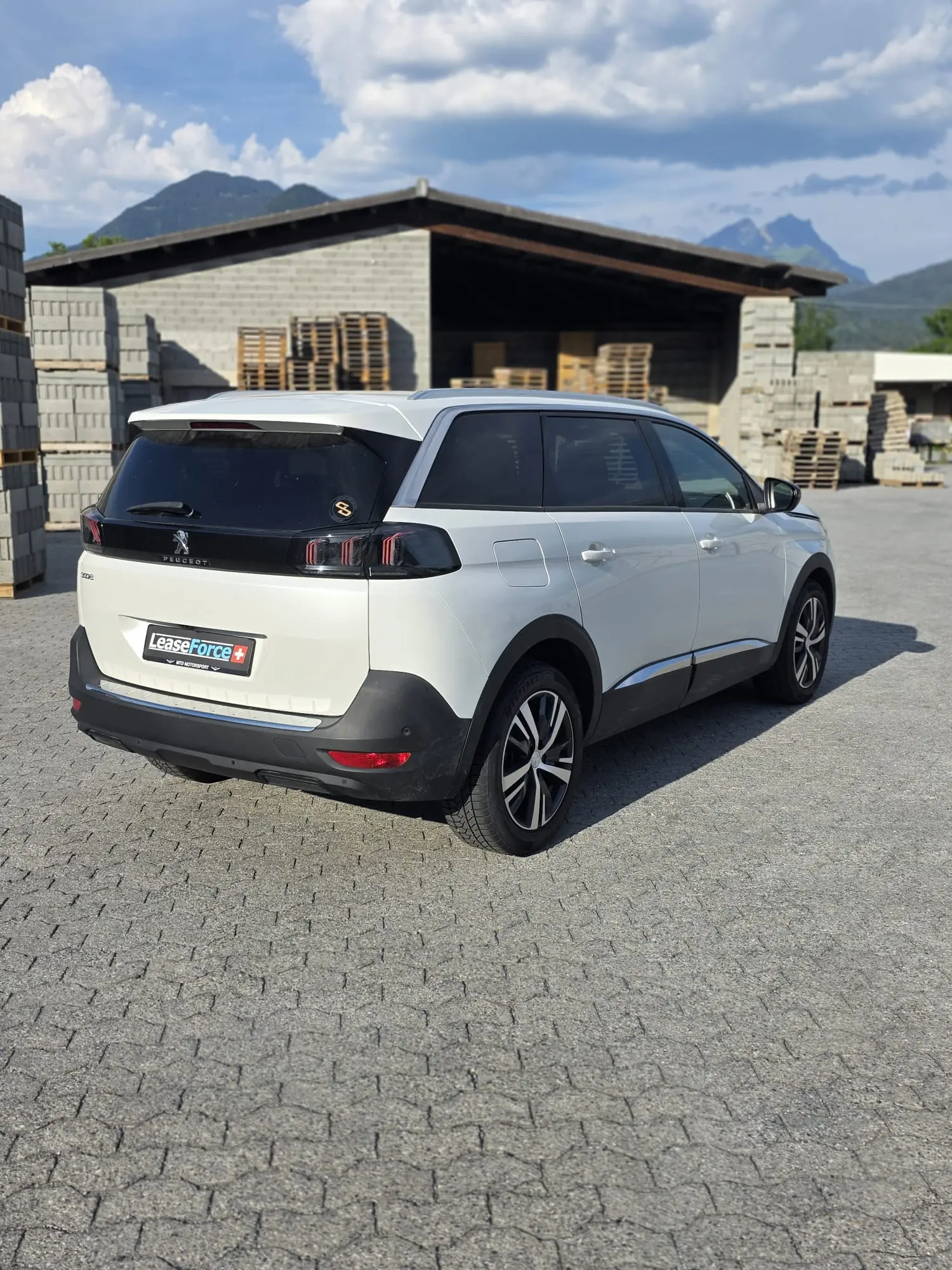 Peugeot 5008 2023 occasion Monthey — 5