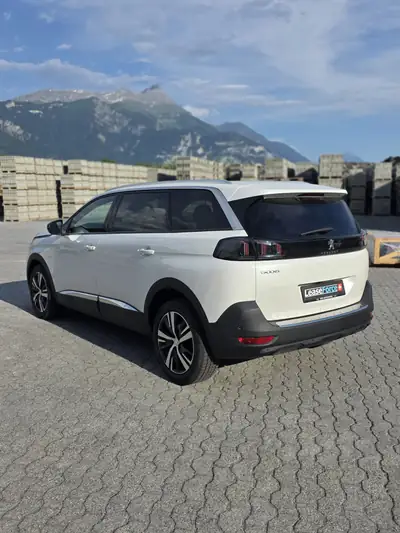 Peugeot 5008 GT — détail