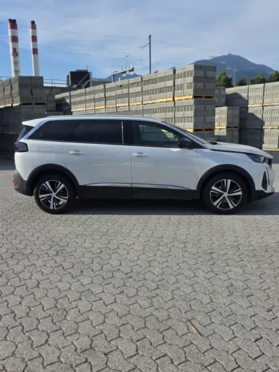 Peugeot 5008 GT — Miniature 9