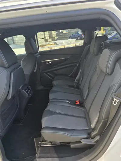 Peugeot 5008 GT — Miniature 10