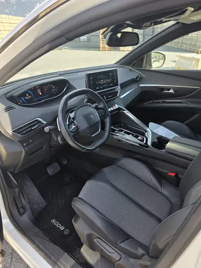 Peugeot 5008 GT — Miniature 11