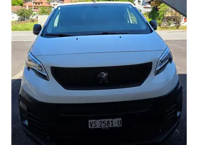 Peugeot e-Expert — arrière