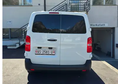 Peugeot e-Expert — tableau de bord