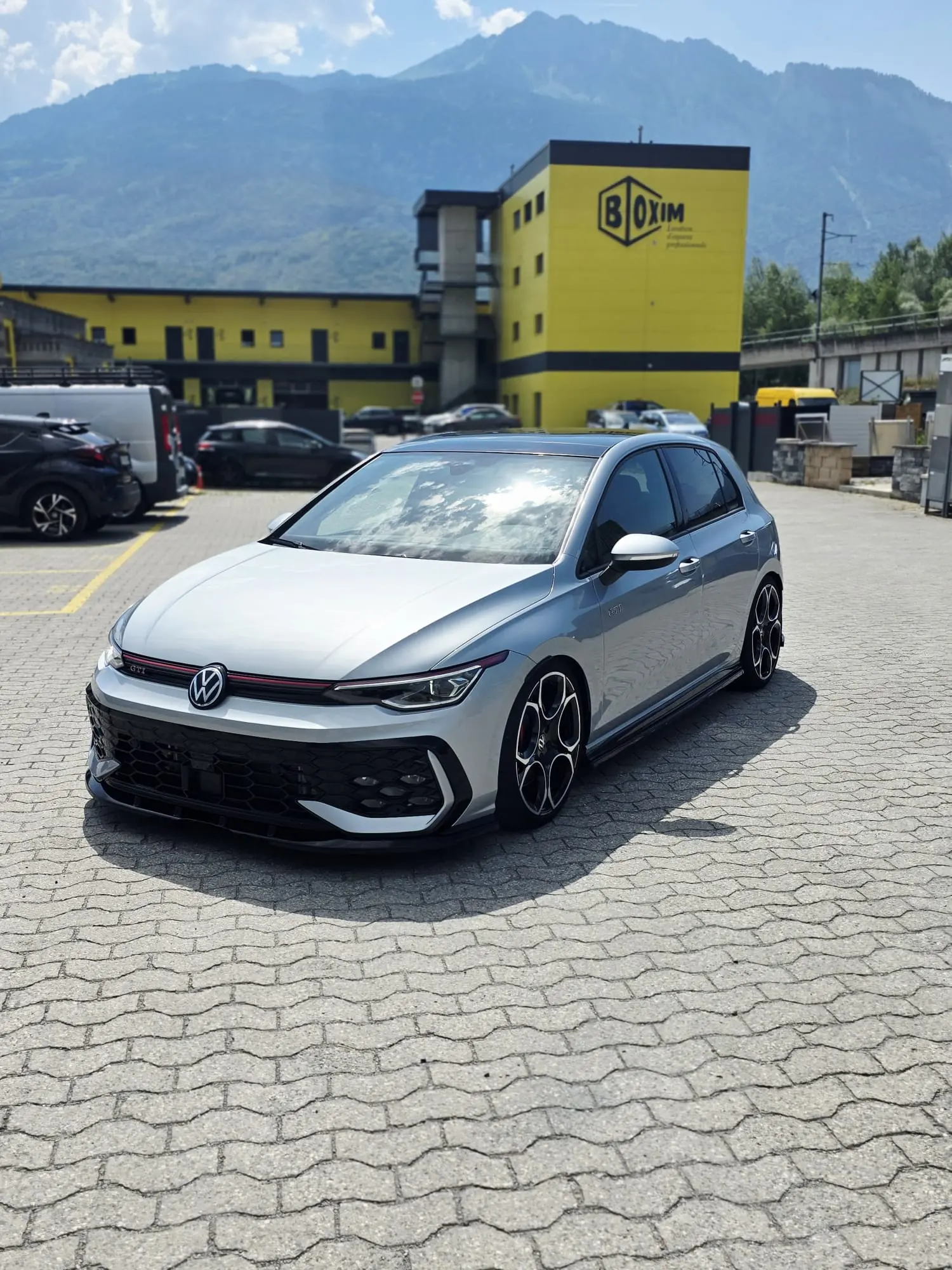 Volkswagen Golf 2024 occasion Monthey — 3