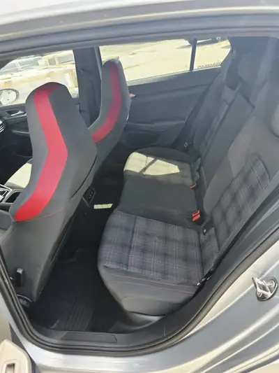 Volkswagen Golf GTI — Miniature 11