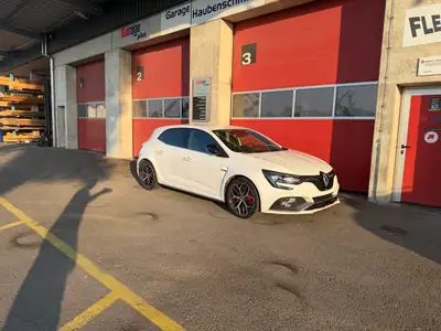 Renault Megane R.S. Trophy — tableau de bord