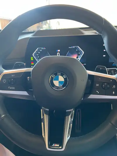 BMW X1 — vue extérieure