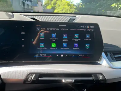 BMW X1 — tableau de bord