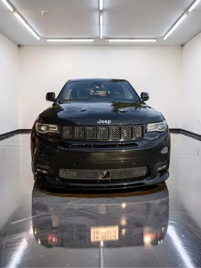 Jeep Grand Cherokee SRT — Seitenansicht