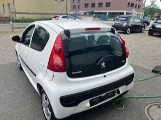 Peugeot 107 — vista posteriore