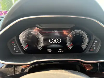 Audi Q3 40 TFSI quattro S line — Thumbnail 10