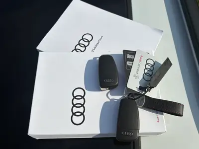 Audi Q3 40 TFSI quattro S line — Thumbnail 11