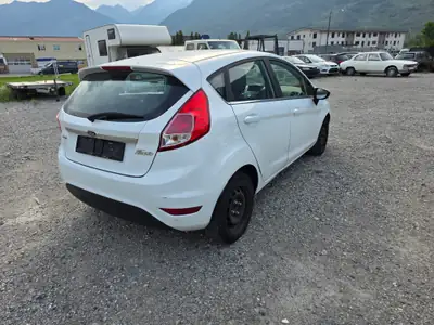 Ford Fiesta 1.0 — arrière