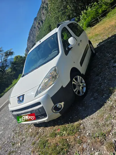 Peugeot Partner — arrière