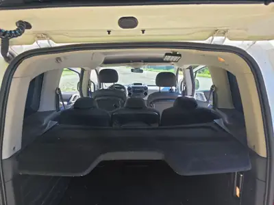 Peugeot Partner — Miniature 9