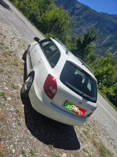 Skoda Fabia Combi — vue extérieure