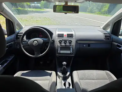 Volkswagen Touran — intérieur